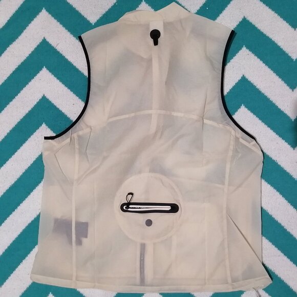 Asics Metarun Packable Gilet in "Birch," BNWT - Picture 2 of 10